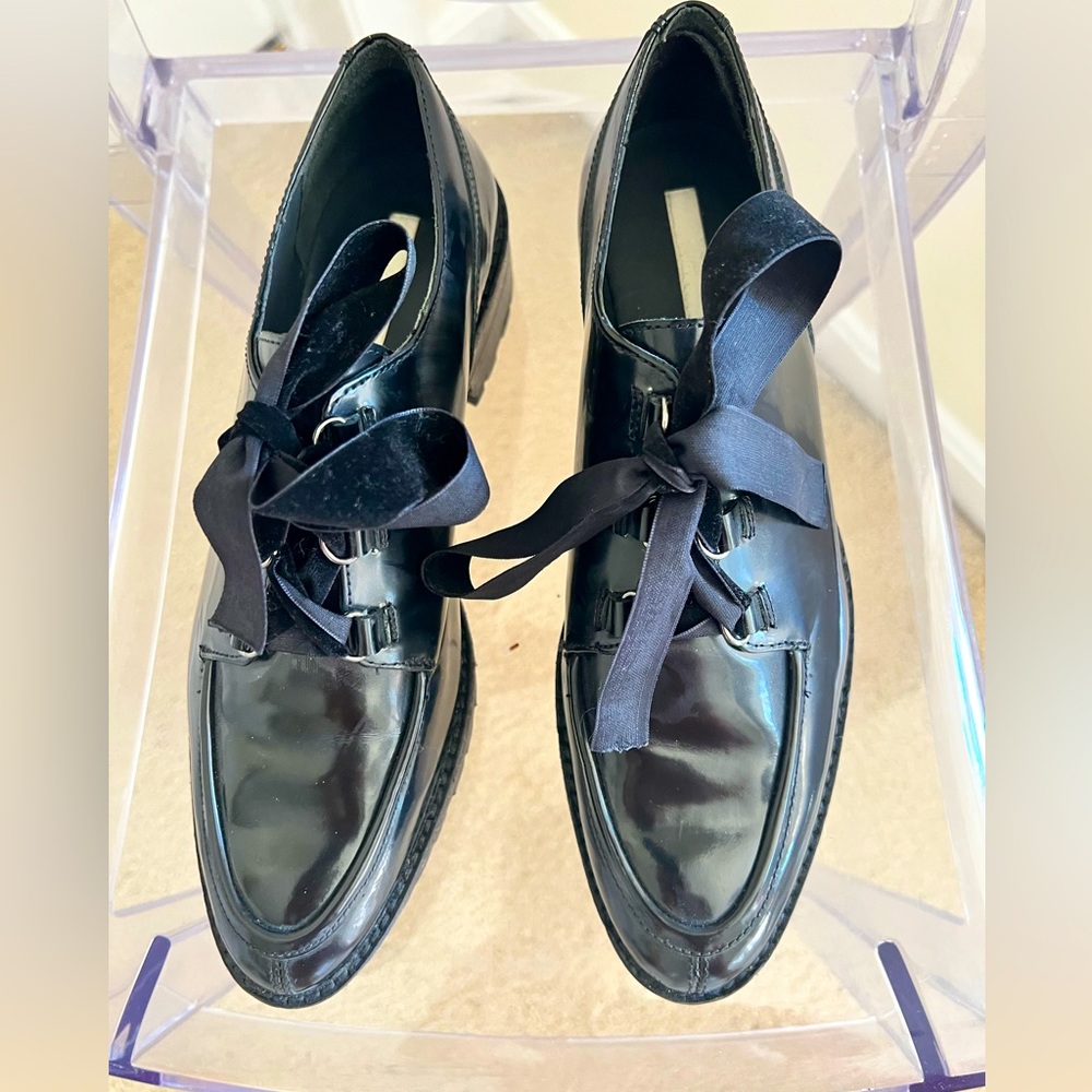 Genuine patent leather Oxford shoes. Size 40. H&M premium quality.